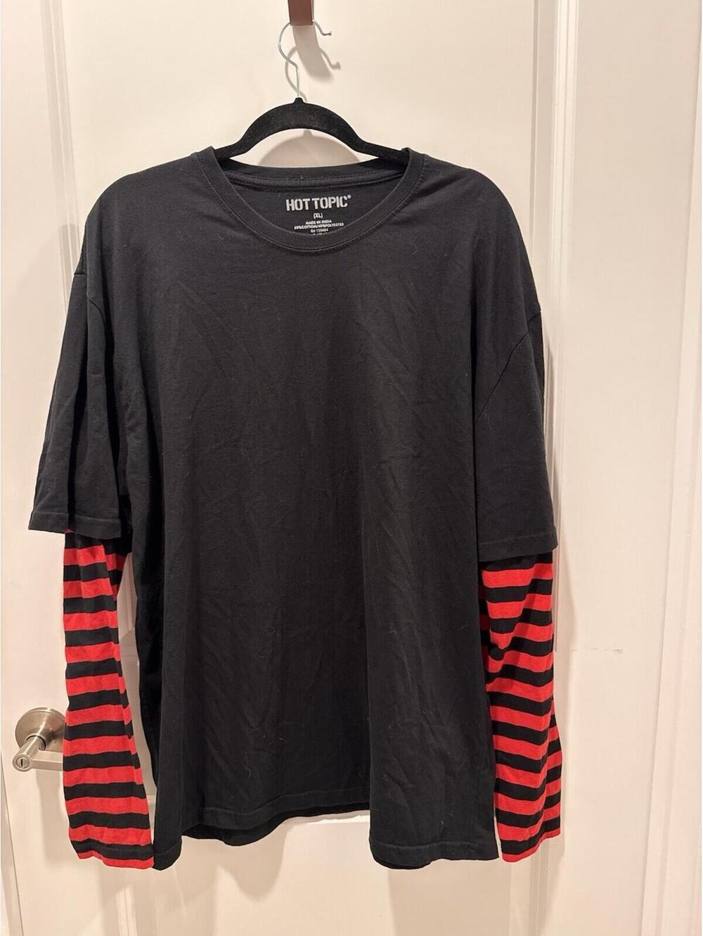 Hot Topic Black Ted Stripes L/S Tee Size XL